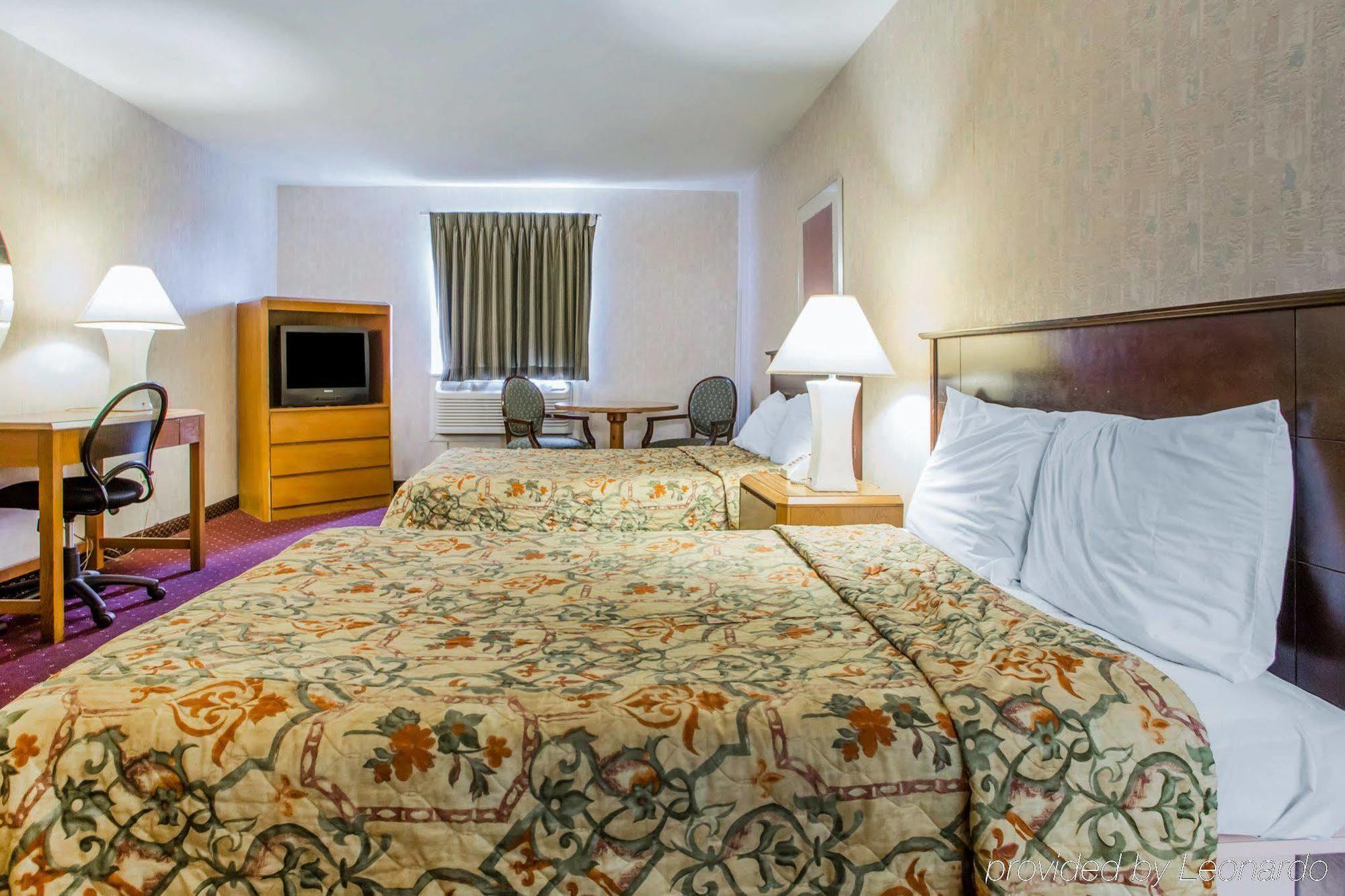 Rodeway Inn Parkway Galloway Esterno foto