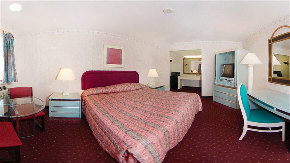 Rodeway Inn Parkway Galloway Esterno foto